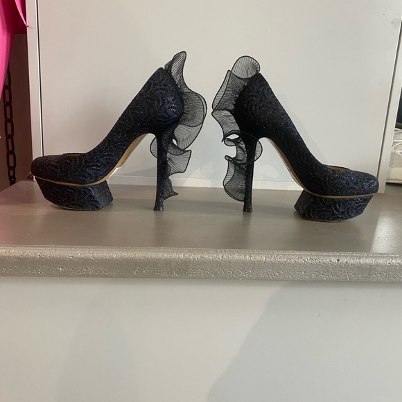 Nicholas Kirkwood Snakeskin Ruffle Platforms - Picture 6 of 8